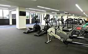 Perfectly Located Modern Apartment - Canberra Cbd